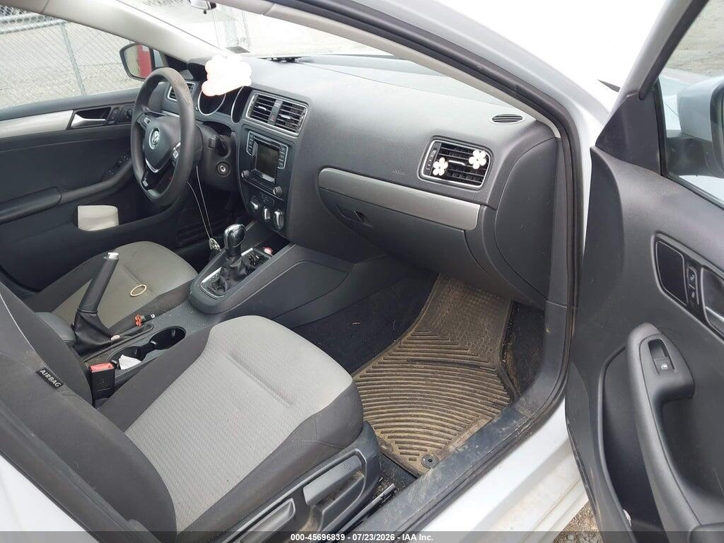 3VW2B7AJ1HM325202 2017 VOLKSWAGEN JETTA photo no. 5