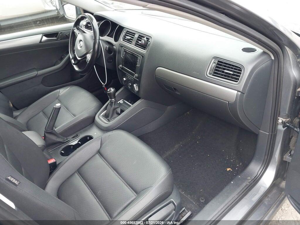 3VWB67AJ0HM204827 2017 VOLKSWAGEN JETTA photo no. 5