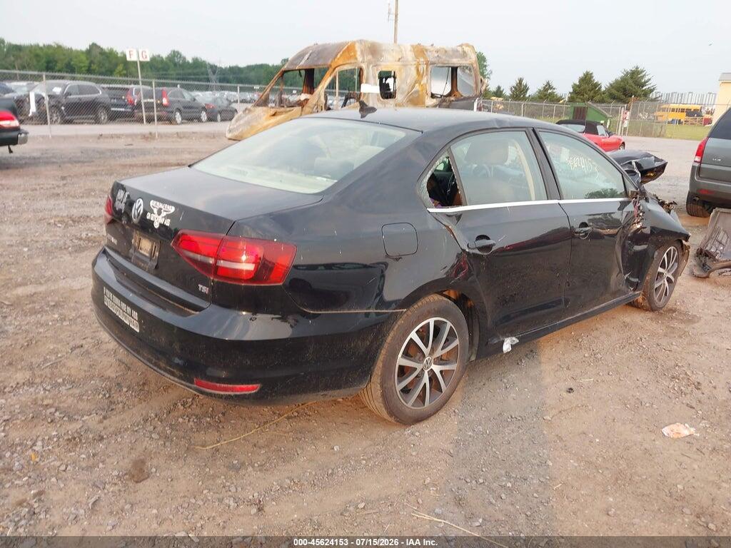 3VWB67AJ3HM251219 2017 VOLKSWAGEN JETTA photo no. 4