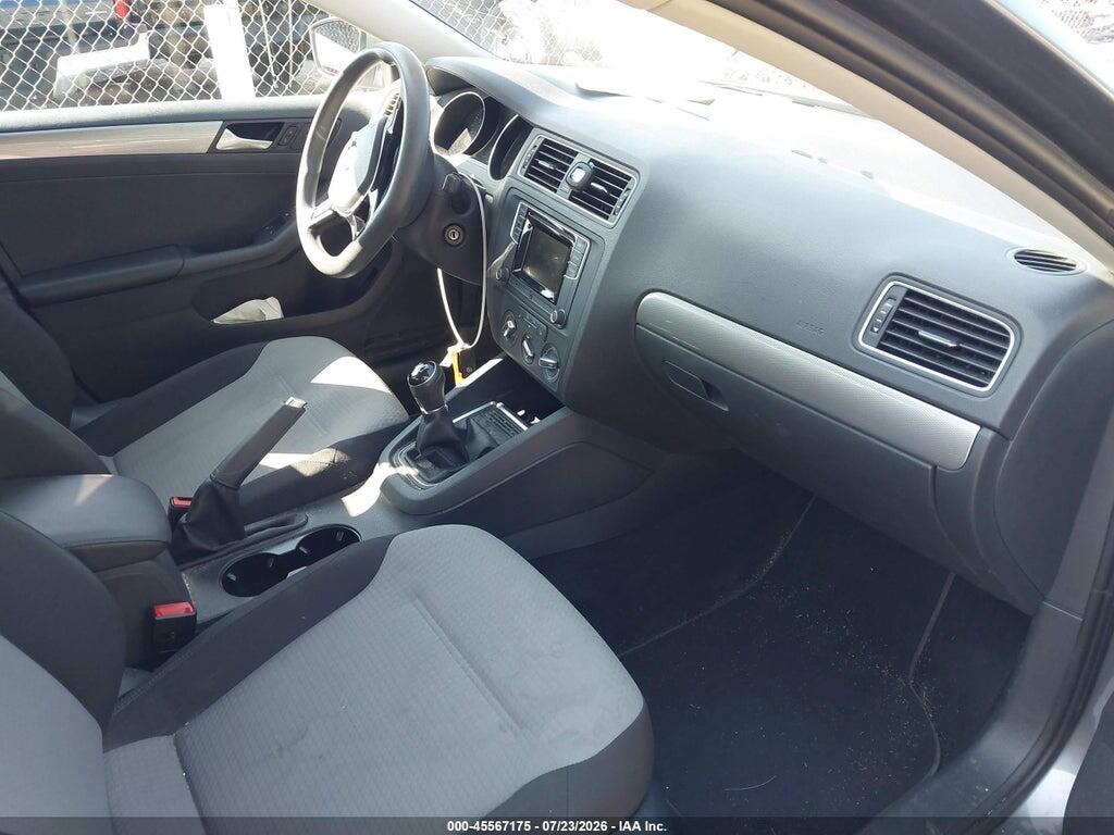 3VW167AJ1HM318945 2017 VOLKSWAGEN JETTA photo no. 5