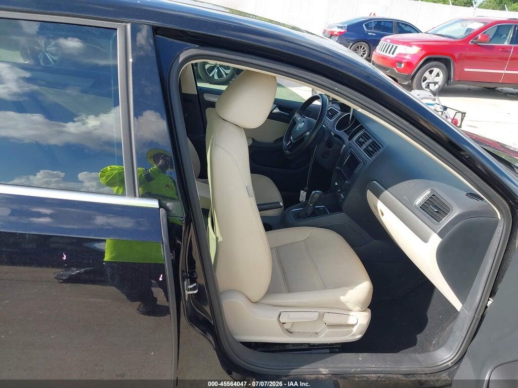 3VWDB7AJ8HM389651 2017 VOLKSWAGEN JETTA photo no. 5