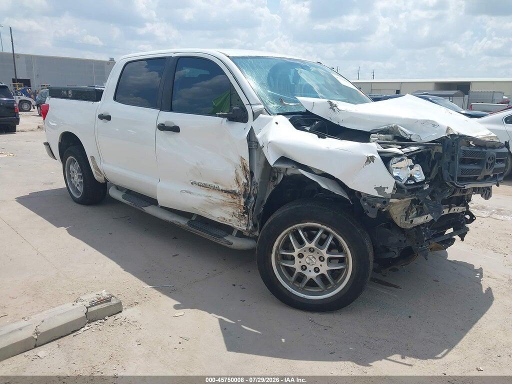 5TFEM5F18BX033586 2011 TOYOTA TUNDRA photo no. 1