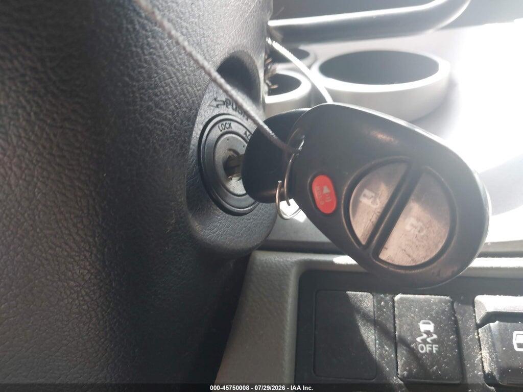 5TFEM5F18BX033586 2011 TOYOTA TUNDRA photo no. 11