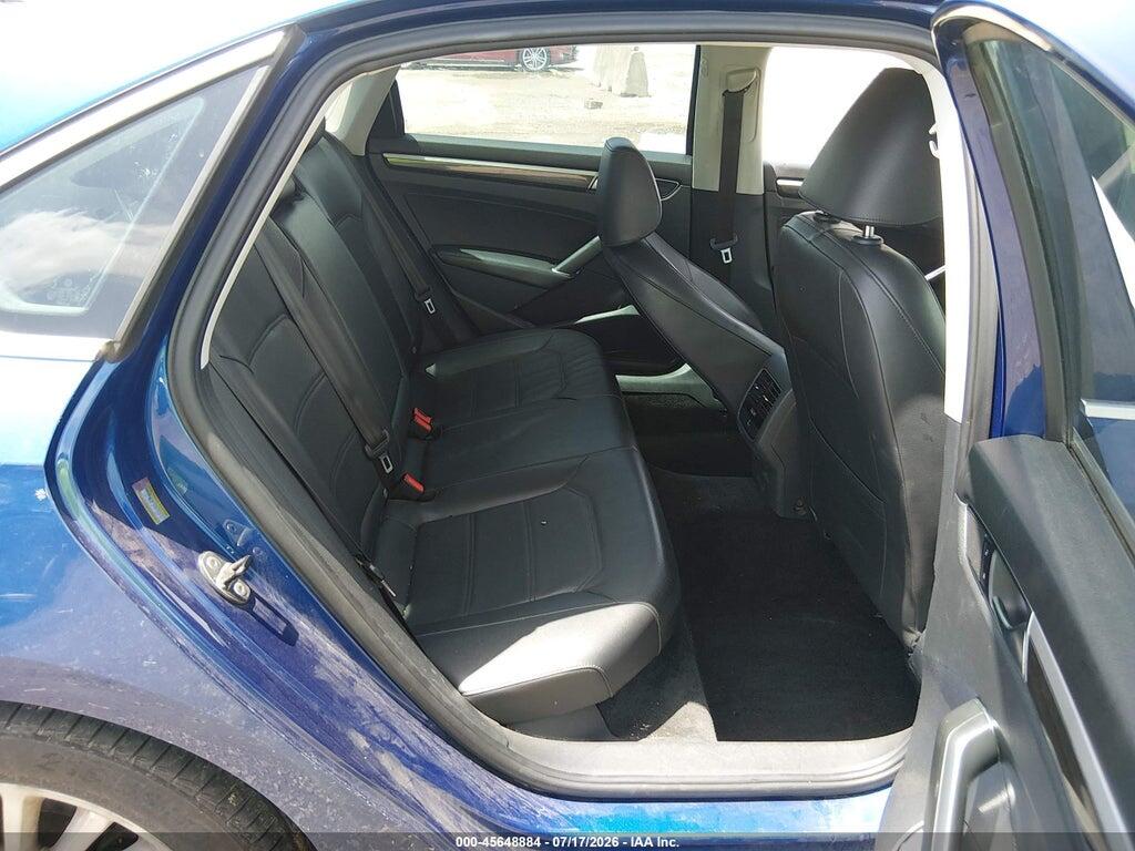 1VWBT7A33HC014855 2017 VOLKSWAGEN PASSAT photo no. 8