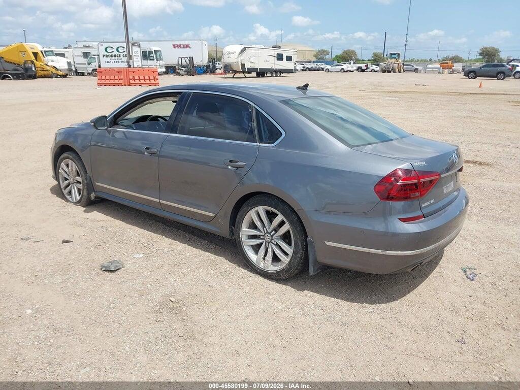 1VWCT7A38HC032899 2017 VOLKSWAGEN PASSAT photo no. 3