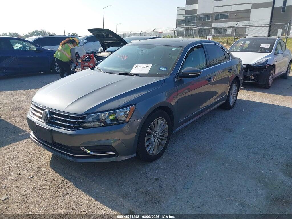 1VWBT7A37HC027740 2017 VOLKSWAGEN PASSAT photo no. 2