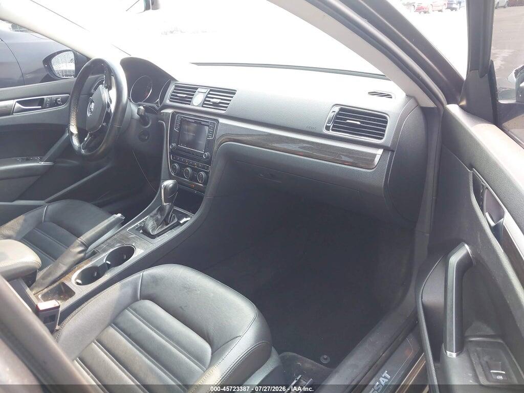 1VWCT7A38HC075011 2017 VOLKSWAGEN PASSAT photo no. 5