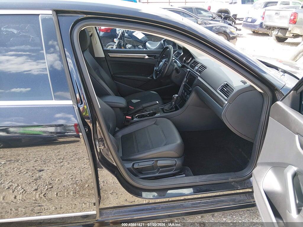 1VWBT7A3XHC077290 2017 VOLKSWAGEN PASSAT photo no. 5