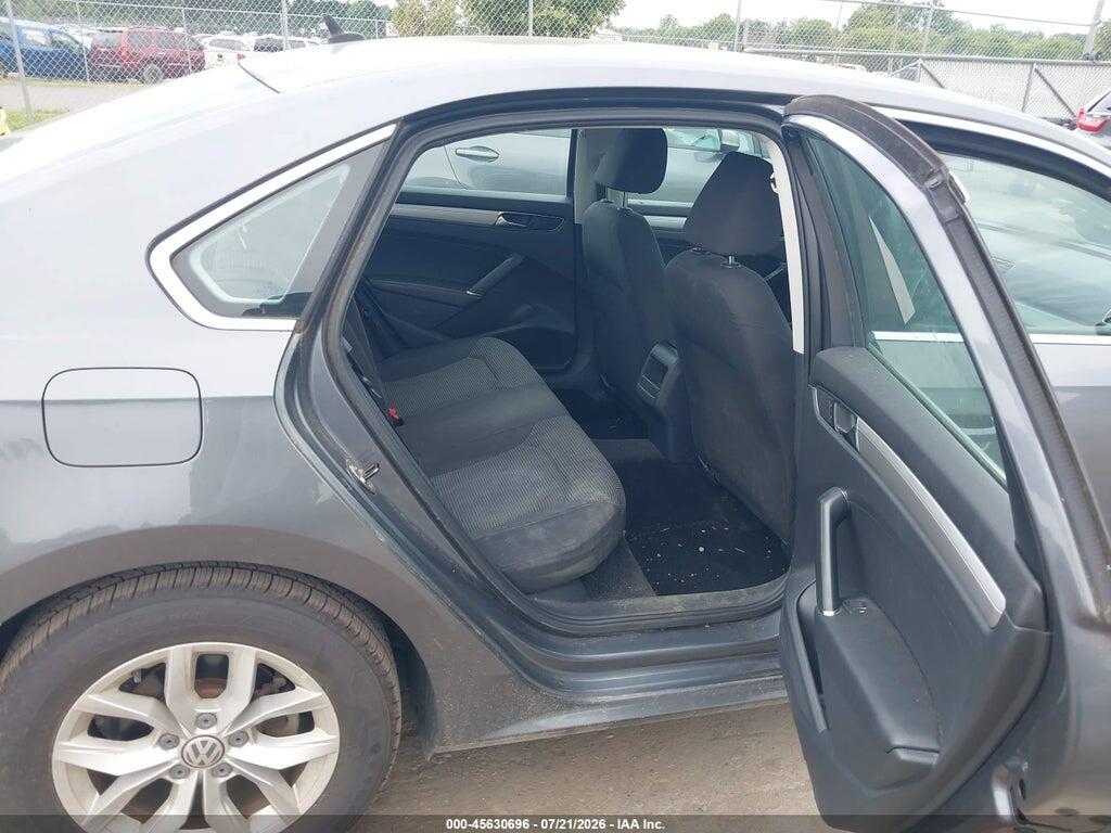 1VWAT7A31HC041273 2017 VOLKSWAGEN PASSAT photo no. 8