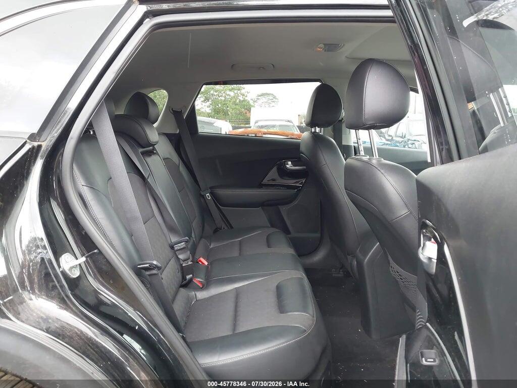KNDCB3LC6N5549744 2022 KIA NIRO photo no. 8