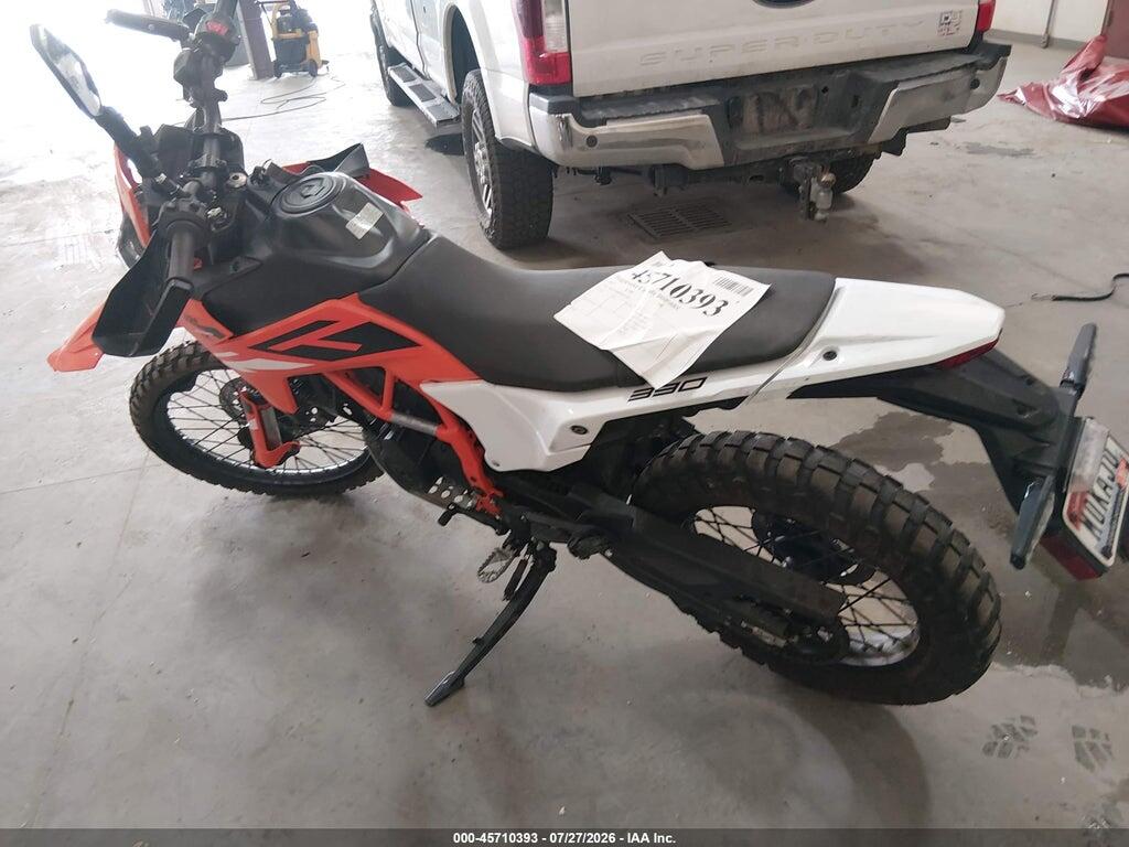 MD2J1J408SN201209 2025 KTM 390 photo no. 3