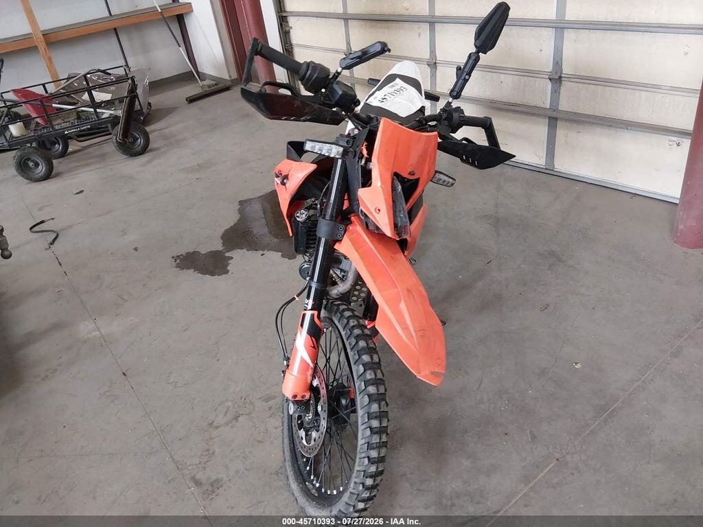 MD2J1J408SN201209 2025 KTM 390 photo no. 5