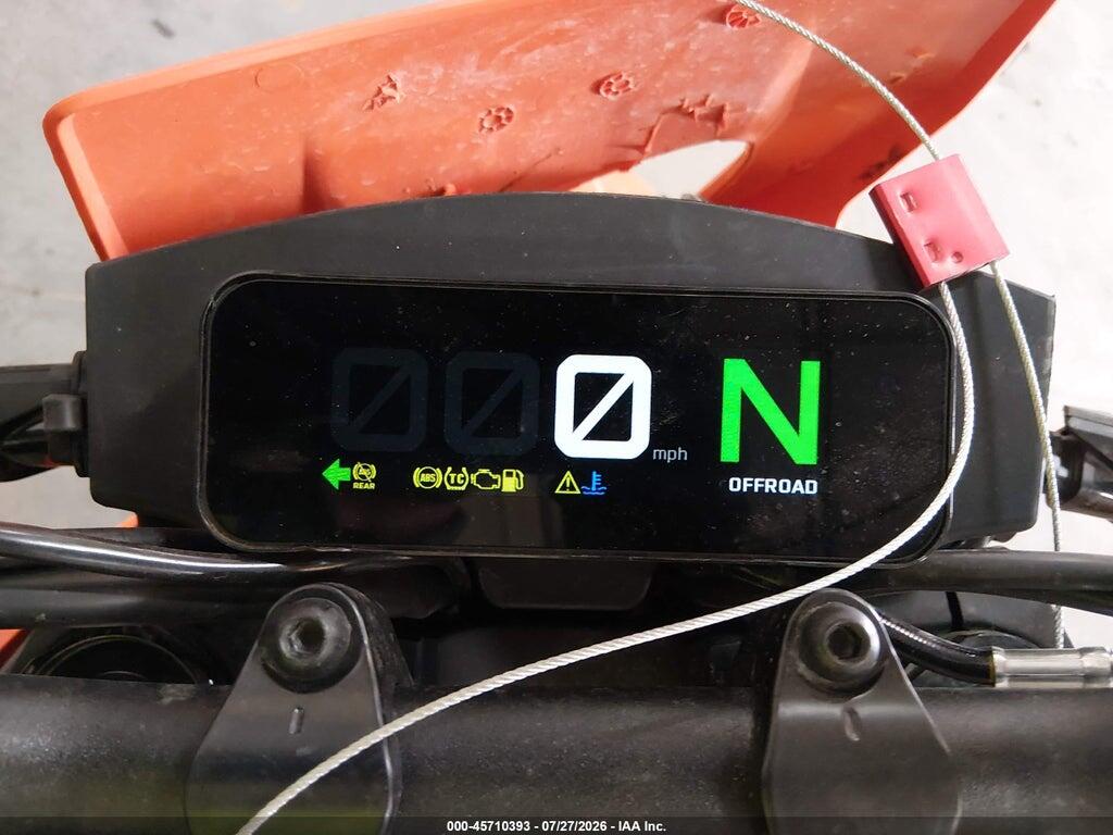 MD2J1J408SN201209 2025 KTM 390 photo no. 7