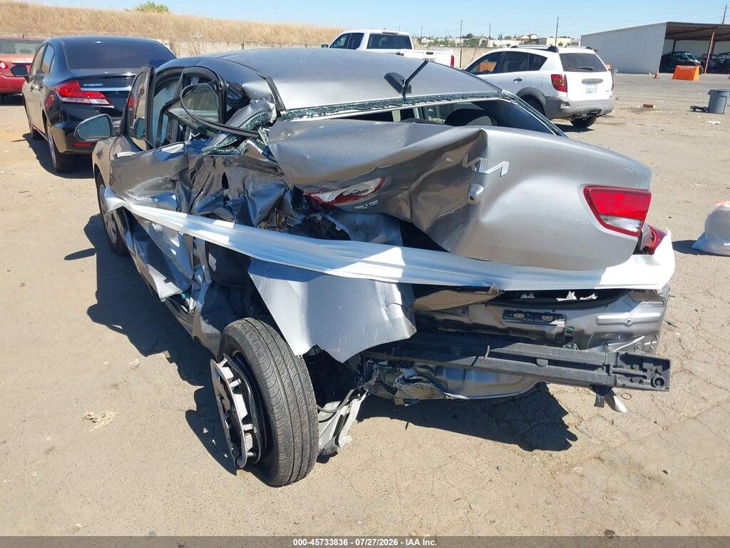 3KPA24AD8NE434348 2022 KIA RIO photo no. 3