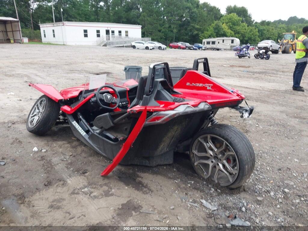 57XAAPHD4M8143288 2021 POLARIS SLINGSHOT photo no. 3
