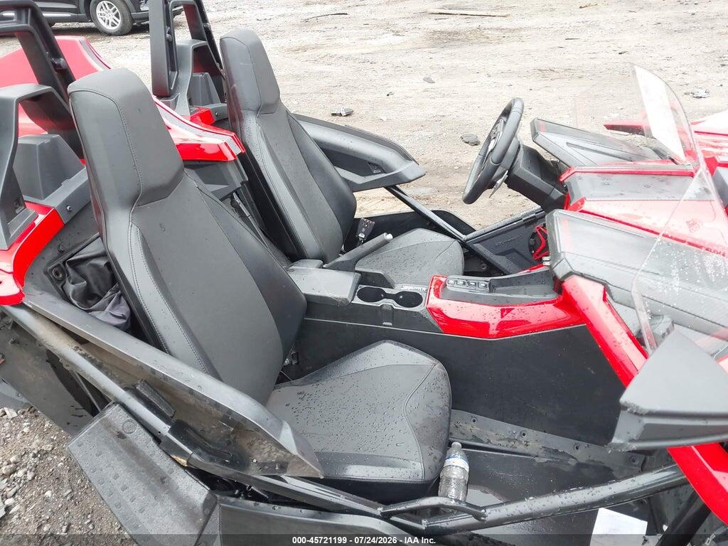 57XAAPHD4M8143288 2021 POLARIS SLINGSHOT photo no. 5