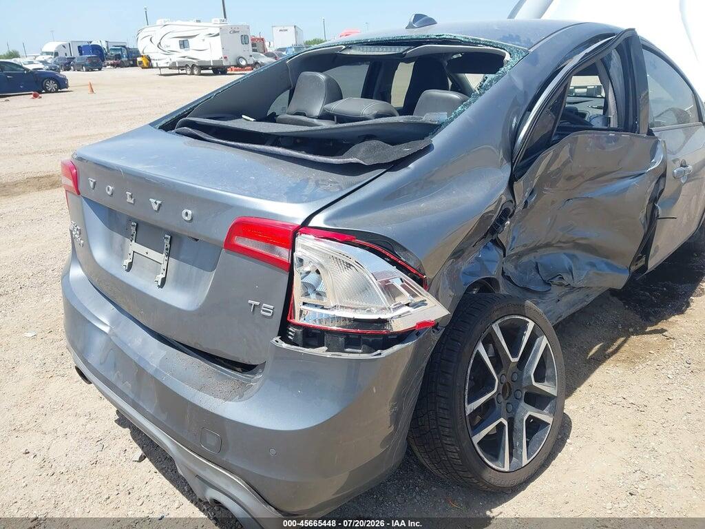 YV126MFL1H2438455 2017 VOLVO S60 photo no. 6