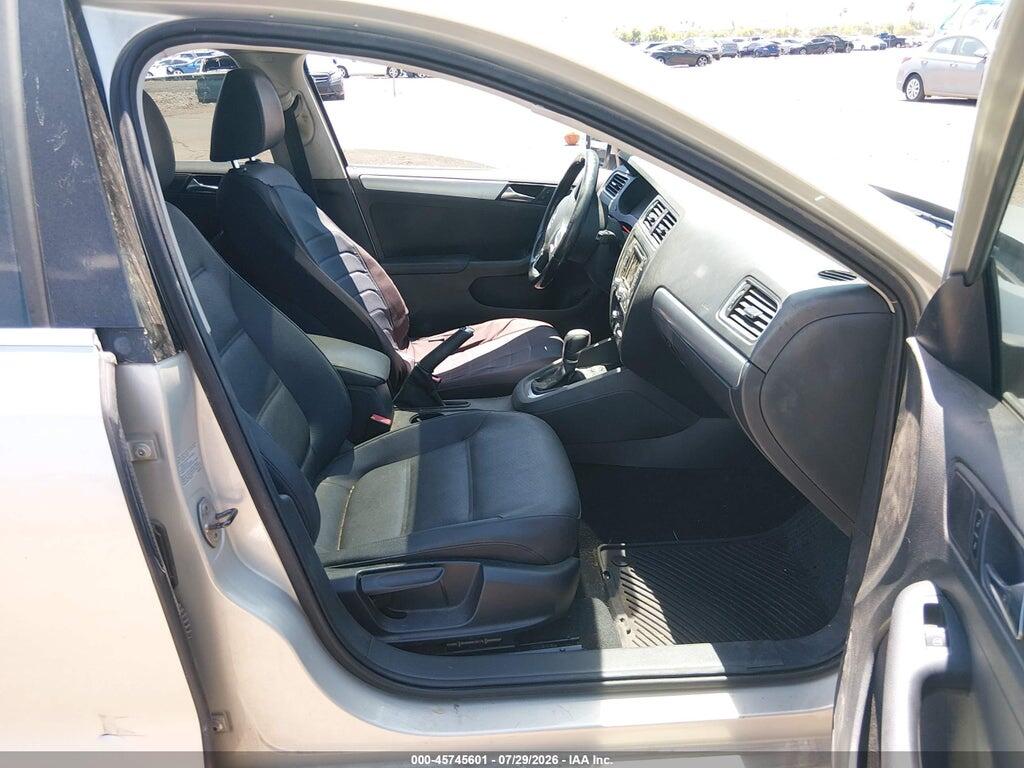 3VWLZ7AJ7BM358535 2011 VOLKSWAGEN JETTA photo no. 5