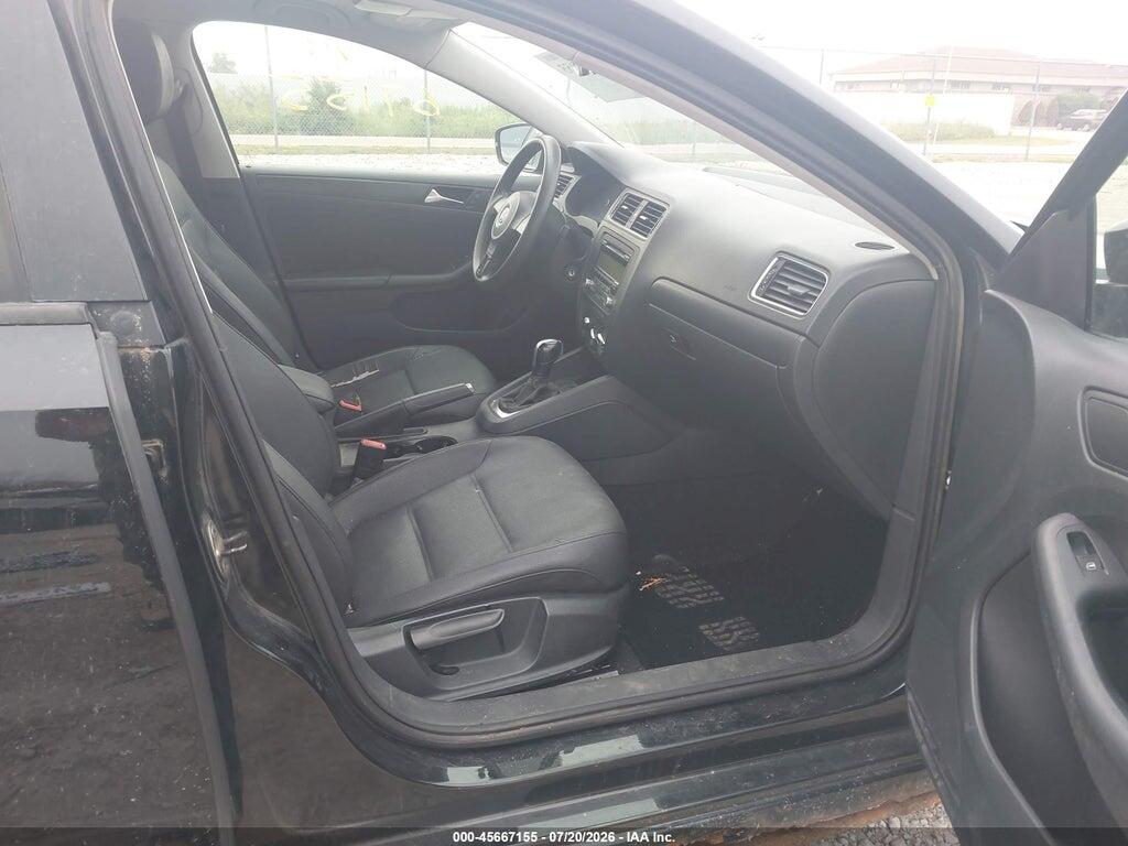 3VWDX7AJ4BM330444 2011 VOLKSWAGEN JETTA photo no. 5