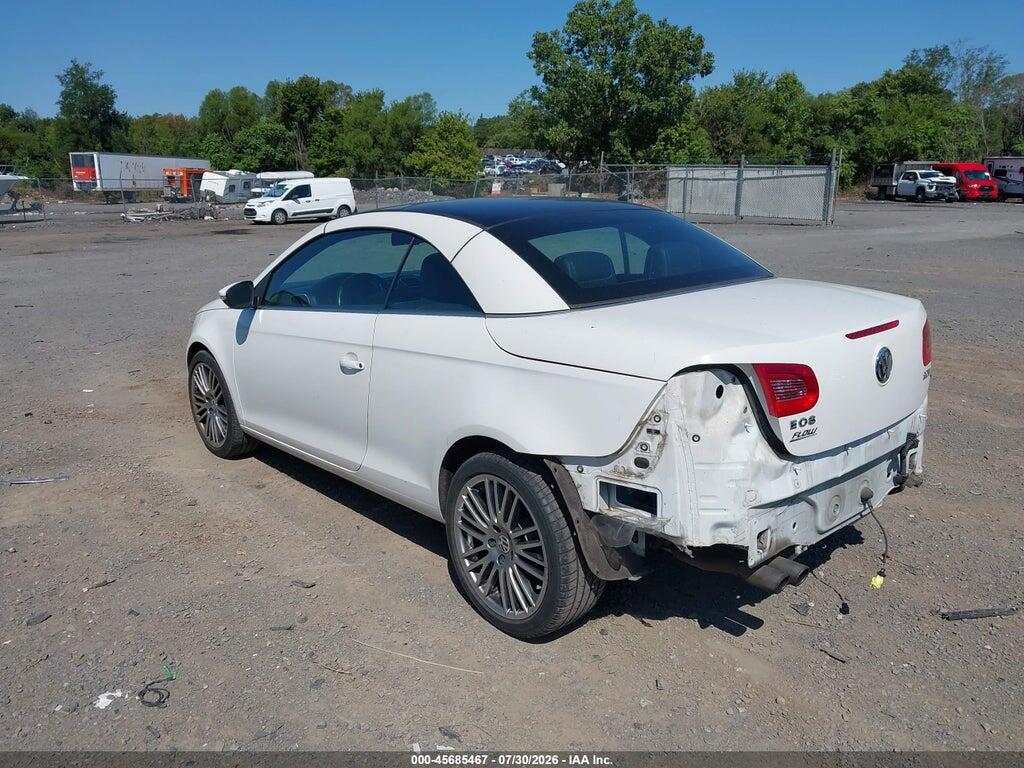 WVWFW7AH2BV002599 2011 VOLKSWAGEN EOS photo no. 3
