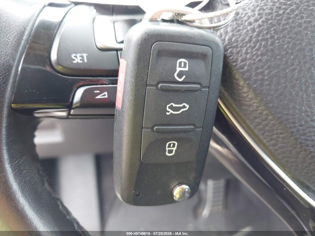1VWAS7A34GC049403 2016 VOLKSWAGEN PASSAT photo no. 11