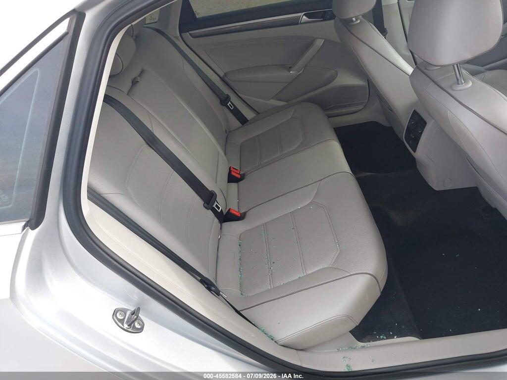 1VWBS7A30GC042937 2016 VOLKSWAGEN PASSAT photo no. 8