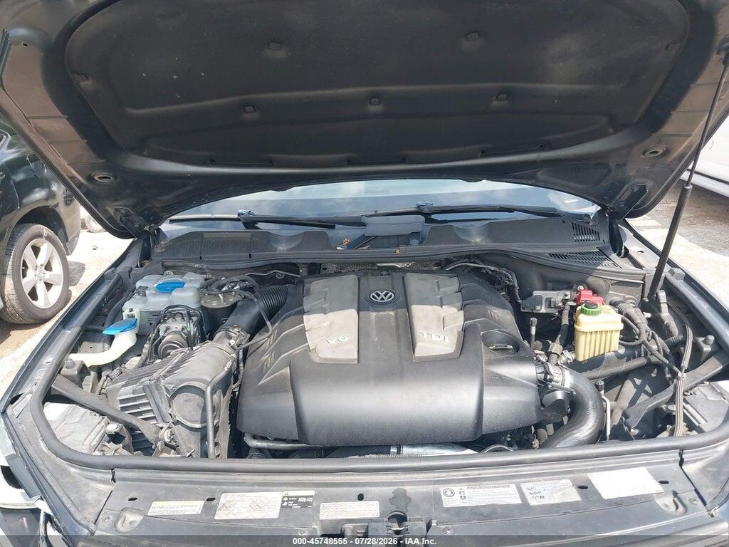 WVGEP9BP2GD001200 2016 VOLKSWAGEN TOUAREG photo no. 10