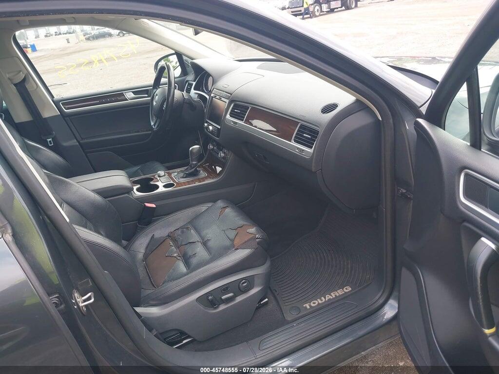 WVGEP9BP2GD001200 2016 VOLKSWAGEN TOUAREG photo no. 5