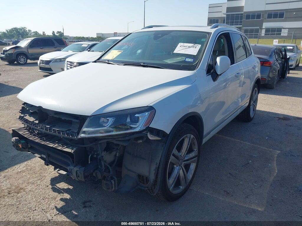 WVGEF9BP5GD005356 2016 VOLKSWAGEN TOUAREG photo no. 2