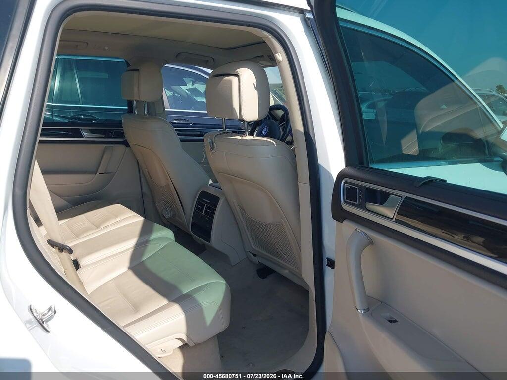 WVGEF9BP5GD005356 2016 VOLKSWAGEN TOUAREG photo no. 8