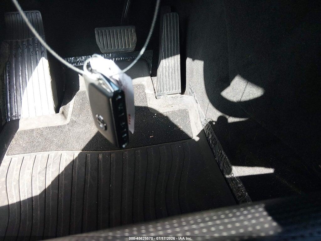 YV4A22PL2G1094653 2016 VOLVO XC90 photo no. 11