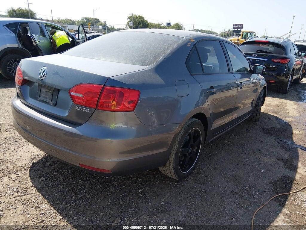 3VWDZ7AJ9BM355088 2011 VOLKSWAGEN JETTA photo no. 4