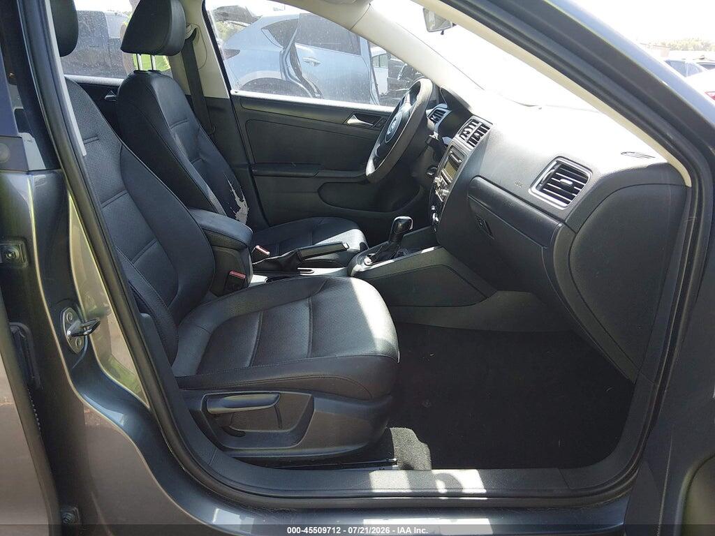 3VWDZ7AJ9BM355088 2011 VOLKSWAGEN JETTA photo no. 5