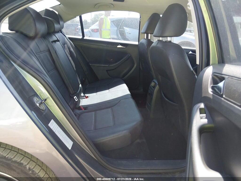 3VWDZ7AJ9BM355088 2011 VOLKSWAGEN JETTA photo no. 8