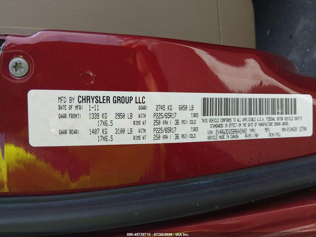 2V4RW3DG5BR642002 2011 VOLKSWAGEN ROUTAN photo no. 9