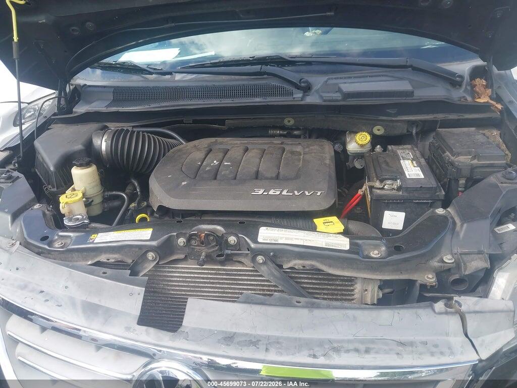2V4RW3DG4BR634098 2011 VOLKSWAGEN ROUTAN photo no. 10