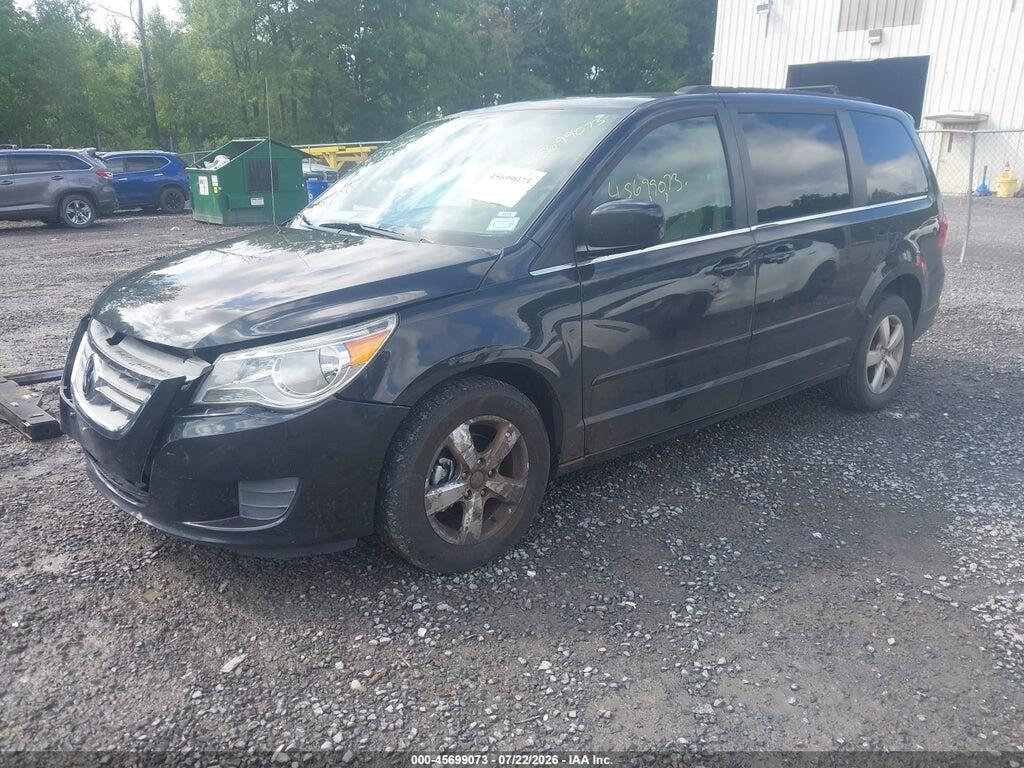 2V4RW3DG4BR634098 2011 VOLKSWAGEN ROUTAN photo no. 2