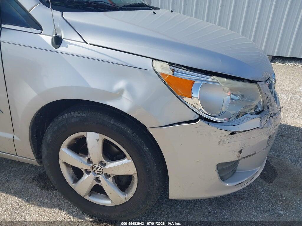 2V4RW3DG6BR739855 2011 VOLKSWAGEN ROUTAN photo no. 6