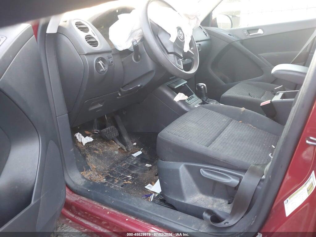 WVGAV7AX4BW001531 2011 VOLKSWAGEN TIGUAN photo no. 5