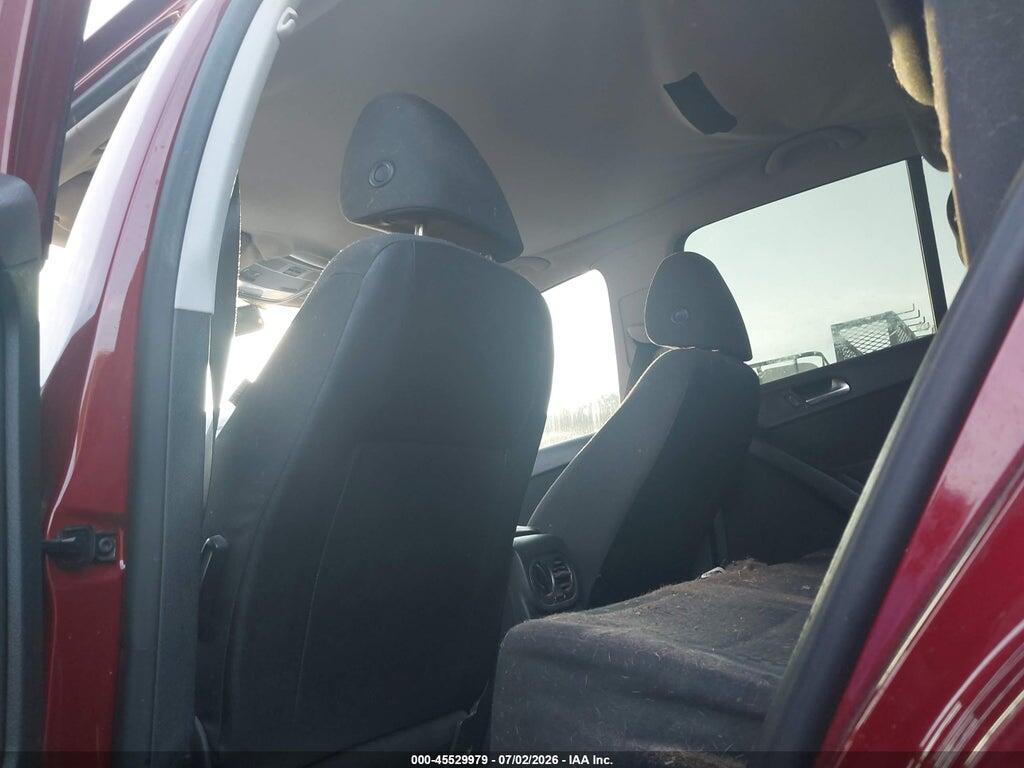 WVGAV7AX4BW001531 2011 VOLKSWAGEN TIGUAN photo no. 8