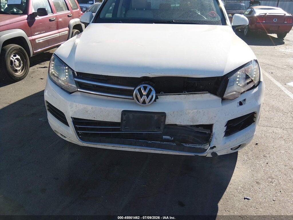 WVGFF9BP8BD002495 2011 VOLKSWAGEN TOUAREG photo no. 6