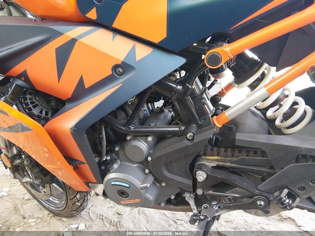 MD2JYJ404NC216611 2022 KTM 390 photo no. 9