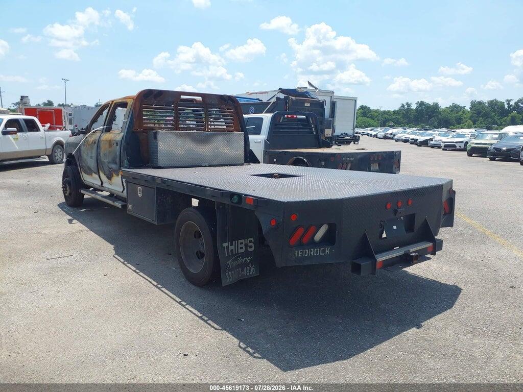 3C7WRNFL7MG683592 2021 RAM 5500 CHASSIS photo no. 3