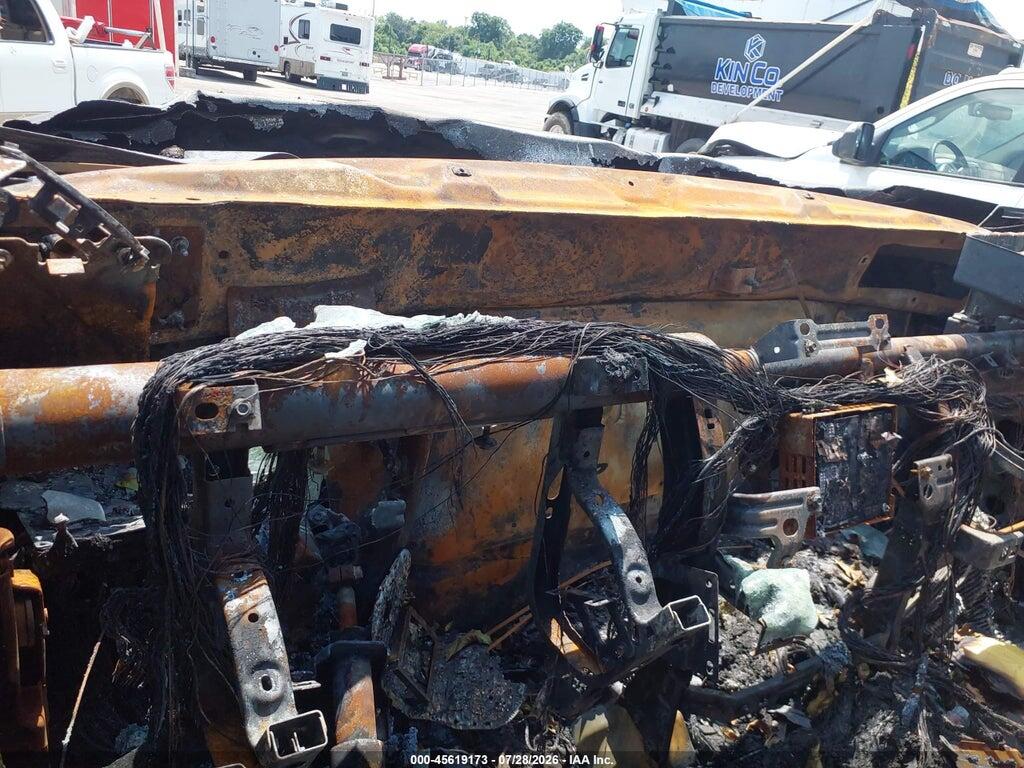 3C7WRNFL7MG683592 2021 RAM 5500 CHASSIS photo no. 6
