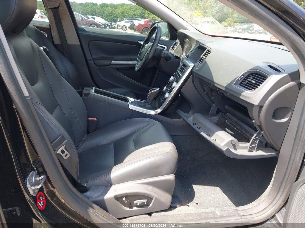 YV126MFK2G2397002 2016 VOLVO S60 photo no. 5