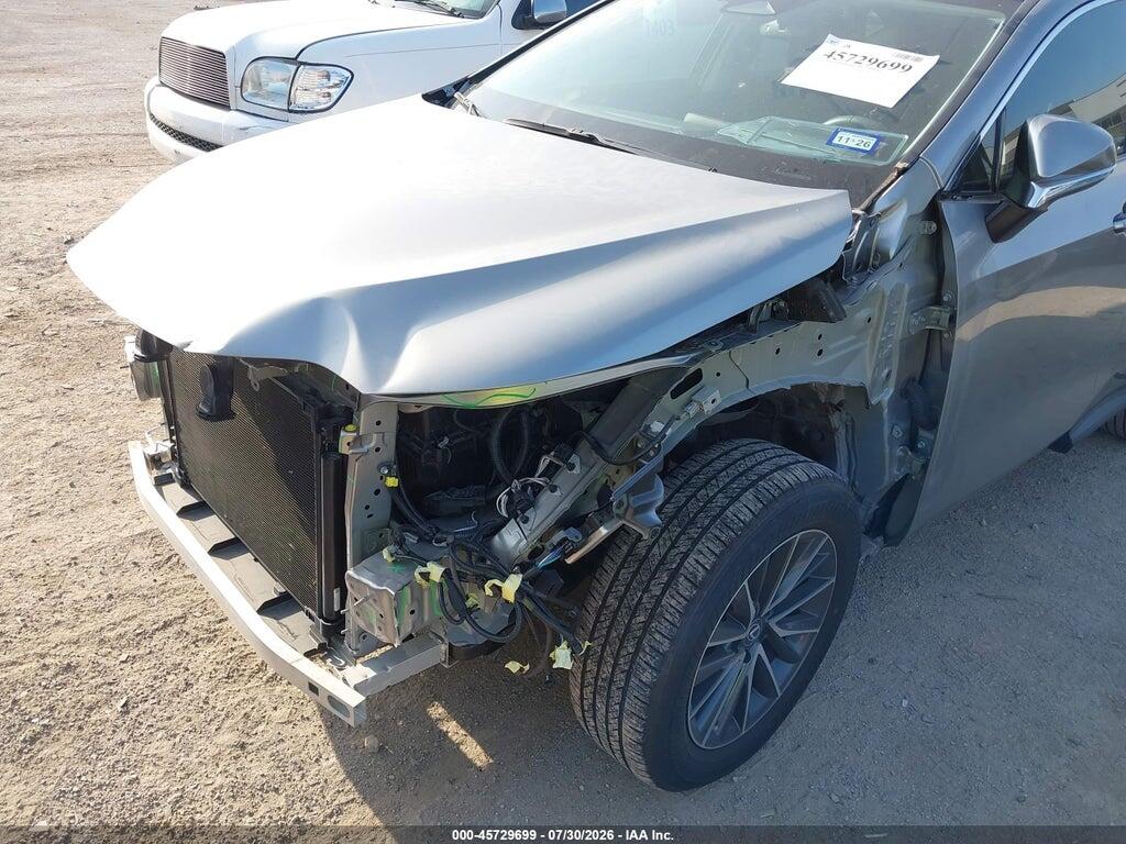 2T2GDCAZ9NC002940 2022 LEXUS NX 250 photo no. 6