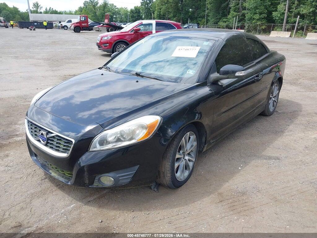 YV1672MC0BJ117302 2011 VOLVO C70 photo no. 2