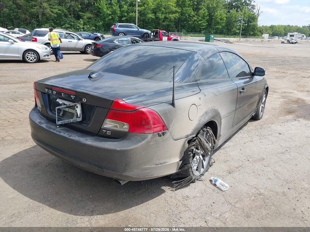 YV1672MC0BJ117302 2011 VOLVO C70 photo no. 4