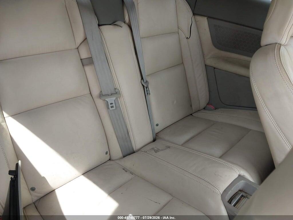YV1672MC0BJ117302 2011 VOLVO C70 photo no. 8