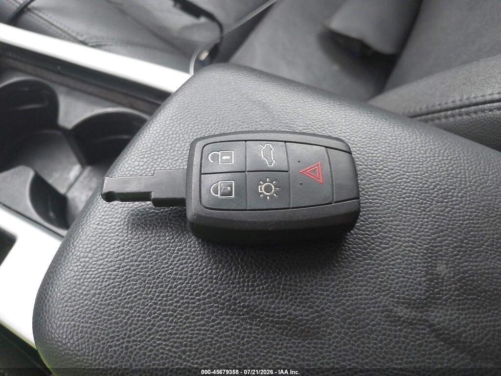 YV1672MS4B2536352 2011 VOLVO S40 photo no. 11